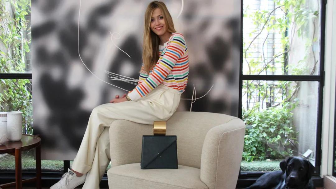 LV四少27岁女友曝光，吊打太子妃