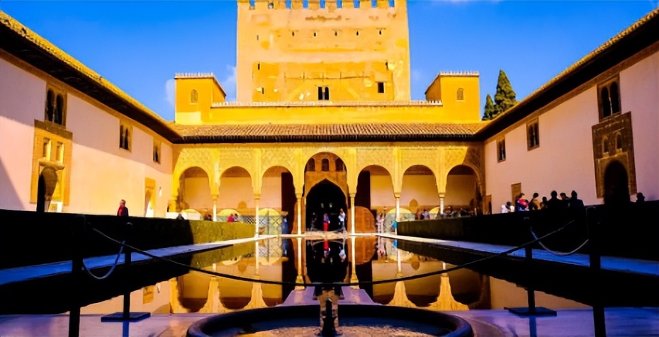 夜幕下的宫殿,夜幕降临沉浸式超级密室