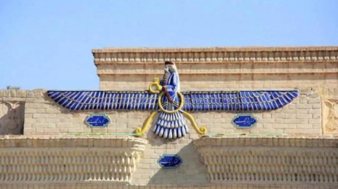 本是邪见，妄称佛教，诳惑黎元，当以令改