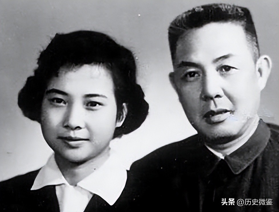 59年*振华苏**被迫离婚带6个娃，毛主席看不下去了：再找个合适的