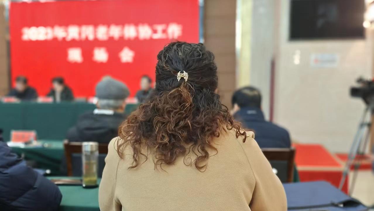 生了三个女儿回国怀了四胎,阿信的婚姻状况