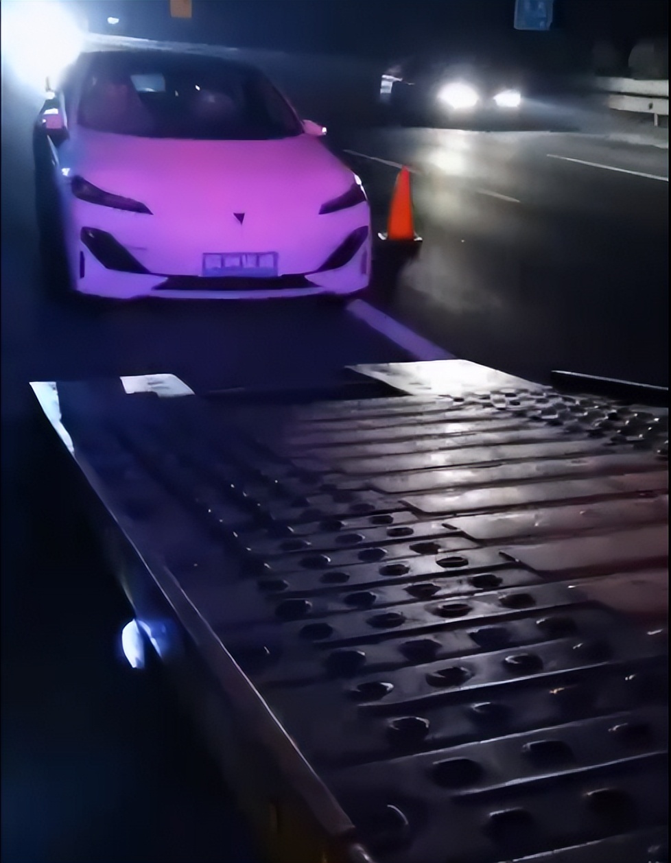 长安深蓝sl03在车里怎么关,长安深蓝sl03靠近车辆自动解锁