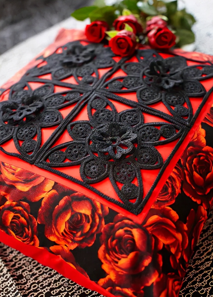 电脑绣花机都能绣什么,电脑绣花机哪个实用些