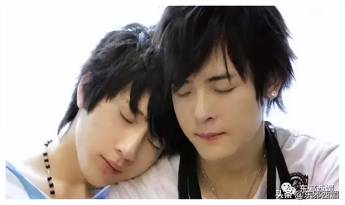 土得掉渣到极致,土得很掉渣