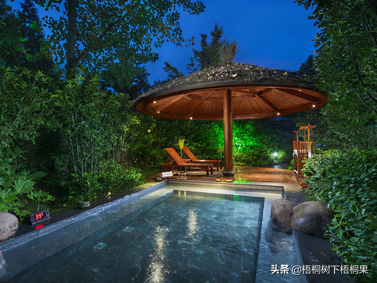 去这六个地方泡温泉也不错,腾冲洞山温泉村泡温泉价格