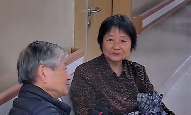 老伴老年痴呆的感人故事,老人脑梗感人故事