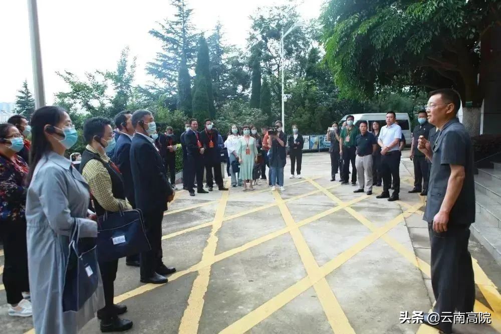 2022年度人大代表、政协委员视察云南法院活动第一批次圆满结束代表委员为昆明法院工作建言献策