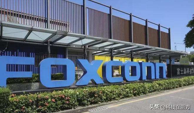 库克转移苹果手机生产线,库克和郭台铭苹果手机