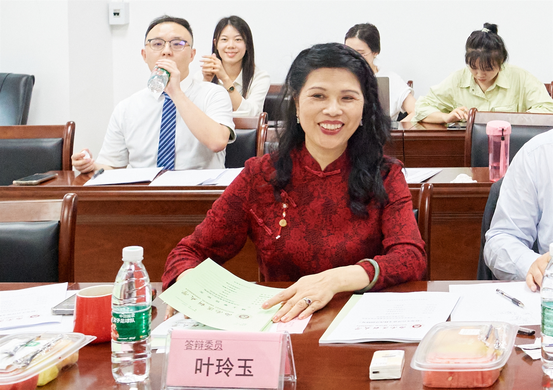 研究生毕业论文答辩的范文,临床研究生毕业论文答辩视频讲解