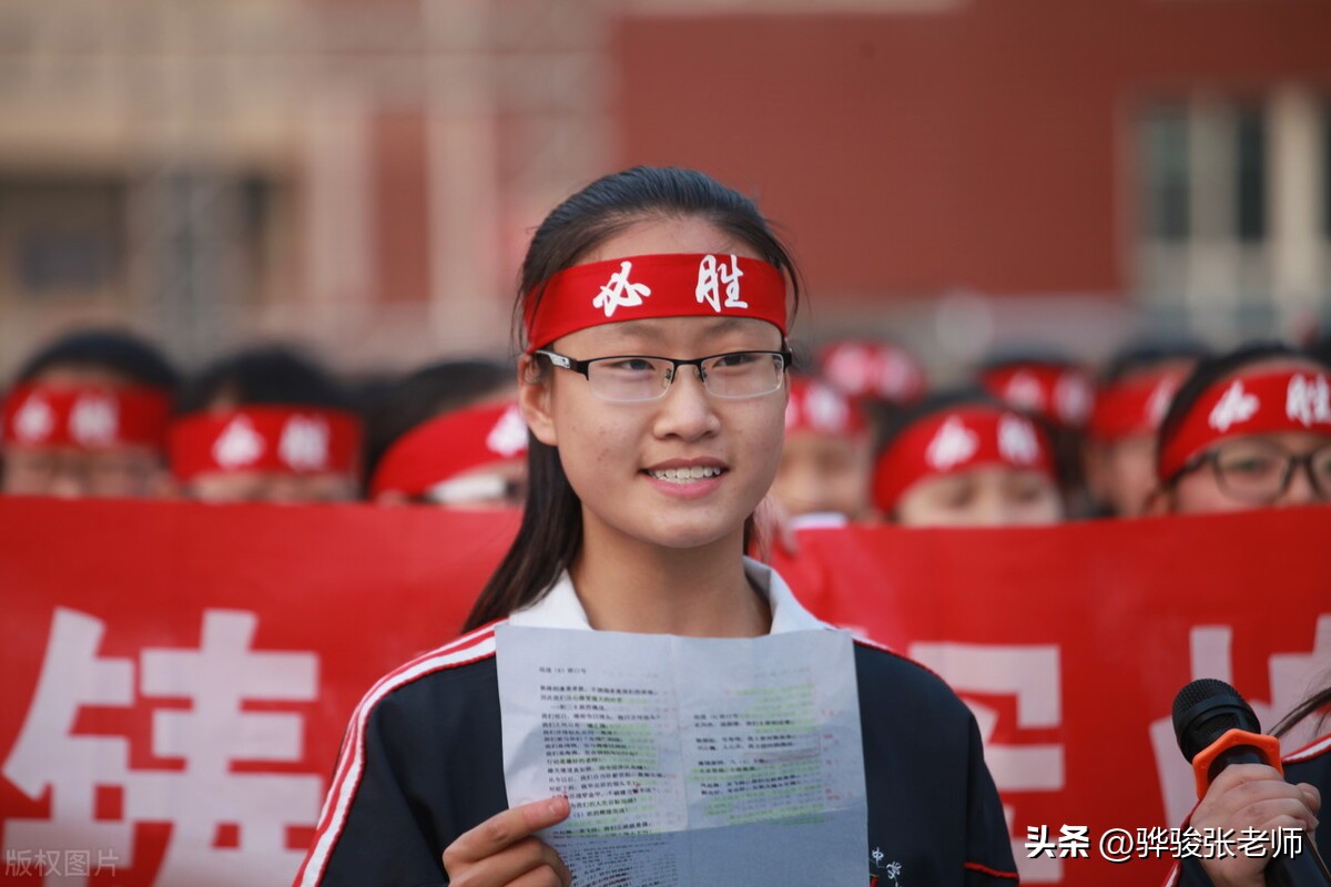 郑州实验外国语中学是重点吗,郑州省实验高中和郑州一中哪个好