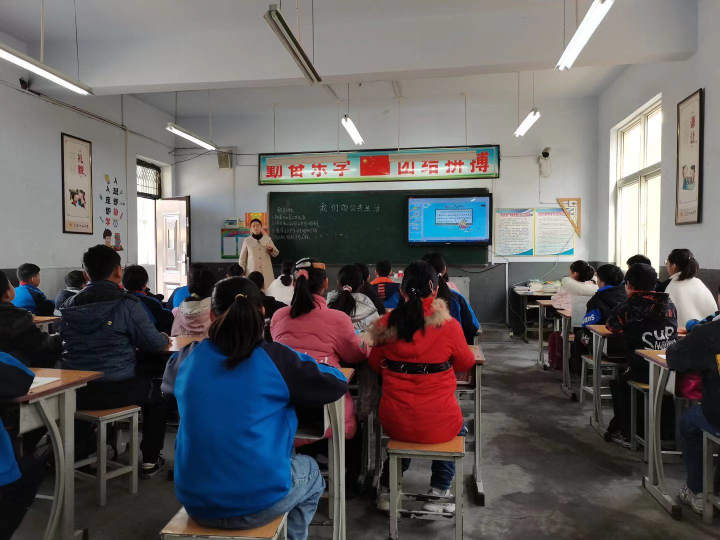 课题中期报告怎么提交,课题中期报告的实施过程怎么写