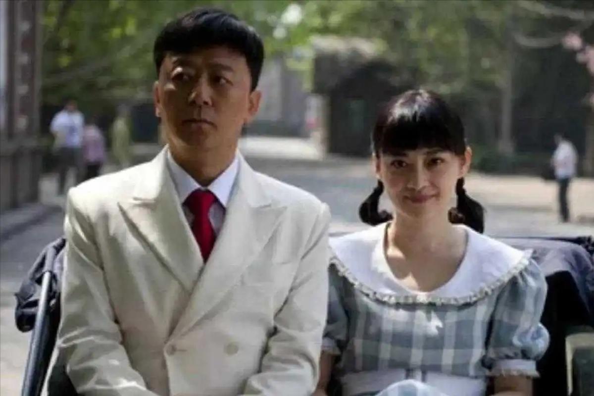 伸舌头、嘴亲肿，“中老年”演员吻戏不忍直视，一个比一个辣眼睛