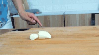 “中国人切菜方法不对”，庖丁听了要掀棺材板