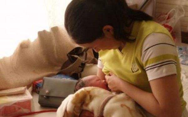 怀孕26周到28周宝宝成长,胎儿刚出生一天怎么养