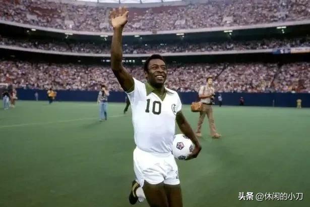 颁奖典礼缅怀球王贝利妻子发言,缅怀贝利球王