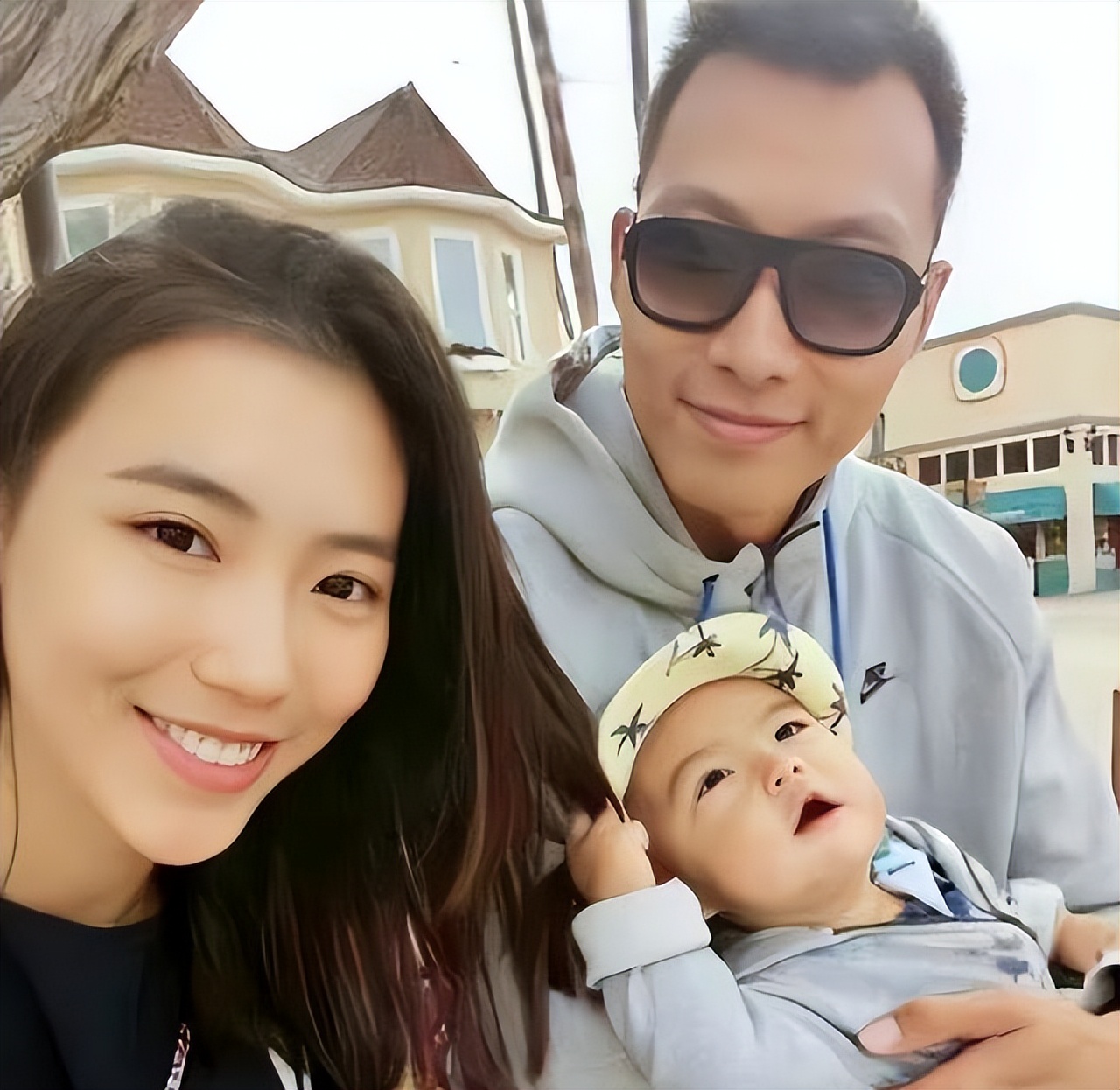 易建联移居,易建联移居美国哪里