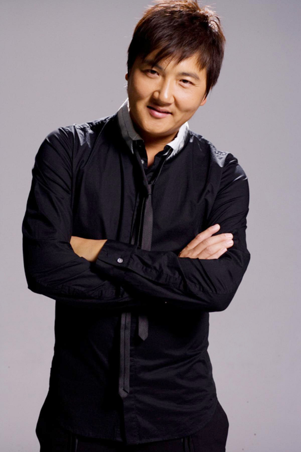 孙楠与买红妹离婚13年:一个再婚娶主持人,一个单身带娃生活