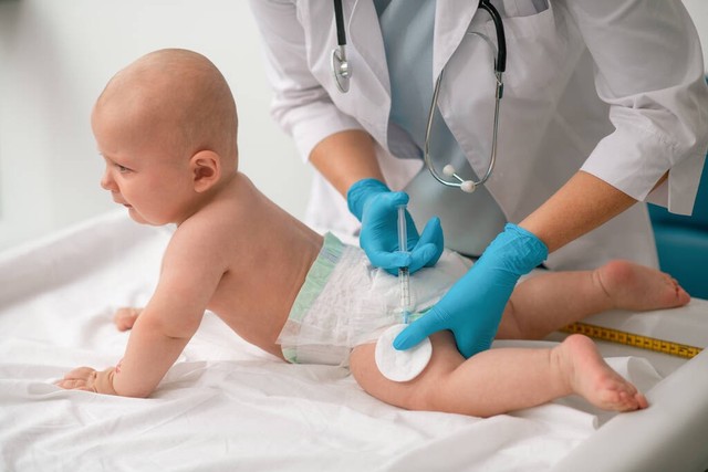 24天宝宝得肺炎怎么治疗最好,儿科肺炎用药进口头孢