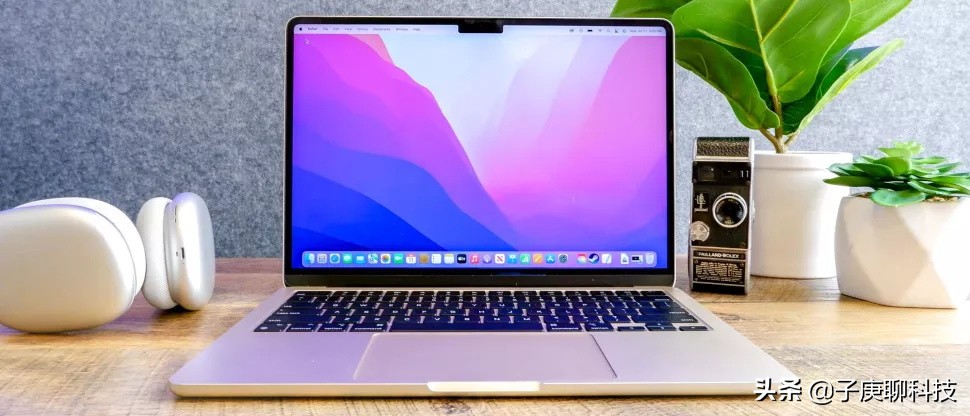 macbookair最新款m2,苹果新款macbookairm2256够用吗