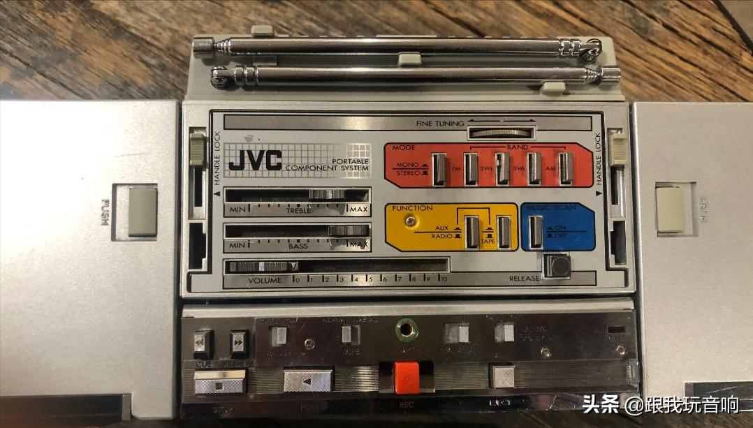 jvc音箱10寸喇叭功率多大,jvc话筒音响