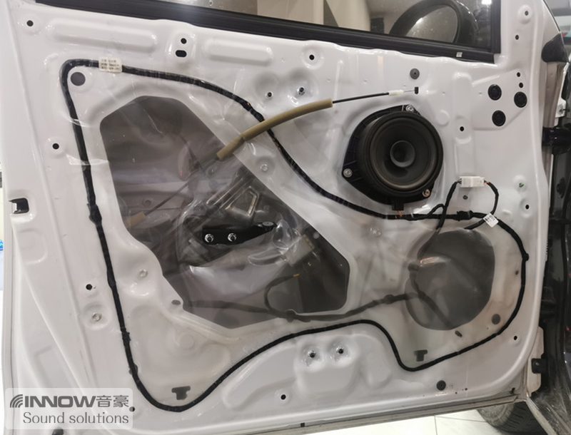 浅吟低唱上海音豪欧拉黑猫汽车音响改装德国彩虹EL-C260E两分频