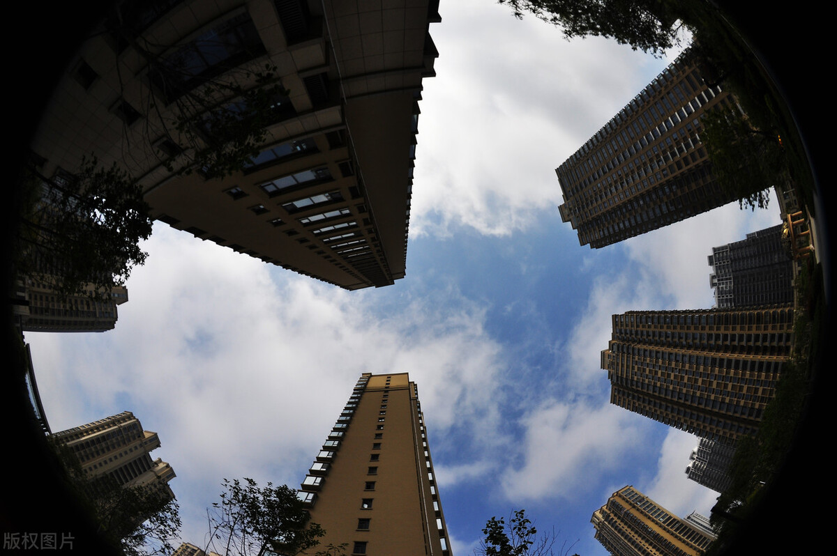 我们的房子70年产权到期后怎么办,城市的房子70年产权到期后怎么办