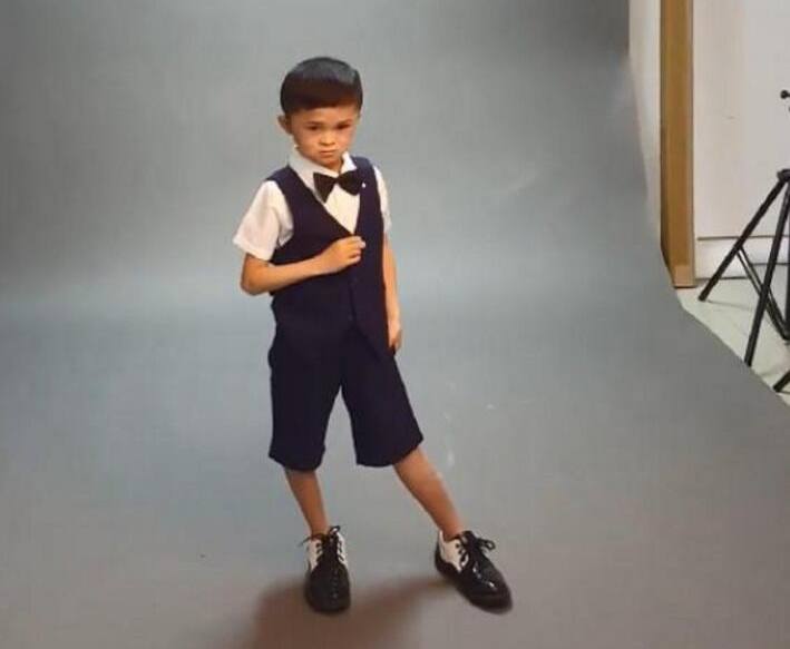 酷似马云的范小勤走红赚了多少钱,酷似马云的江西男童范小勤