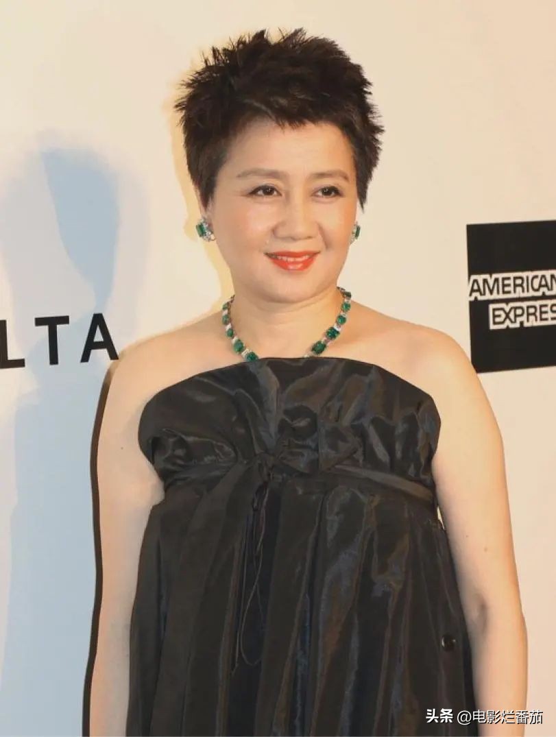 赌王三太四太的翡翠,赌王给三太最贵的珠宝