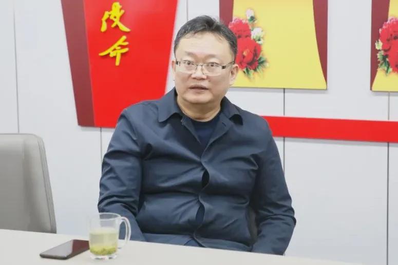 华信投资集团董事长,信阳华信投资集团黄在国