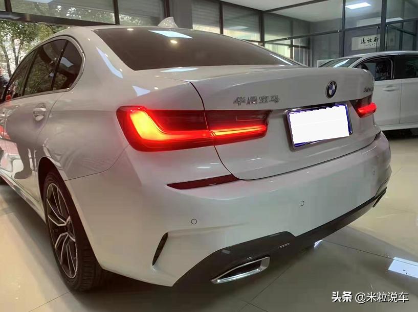 沉浸式体验宝马320li白色24款,试驾宝马320li内饰