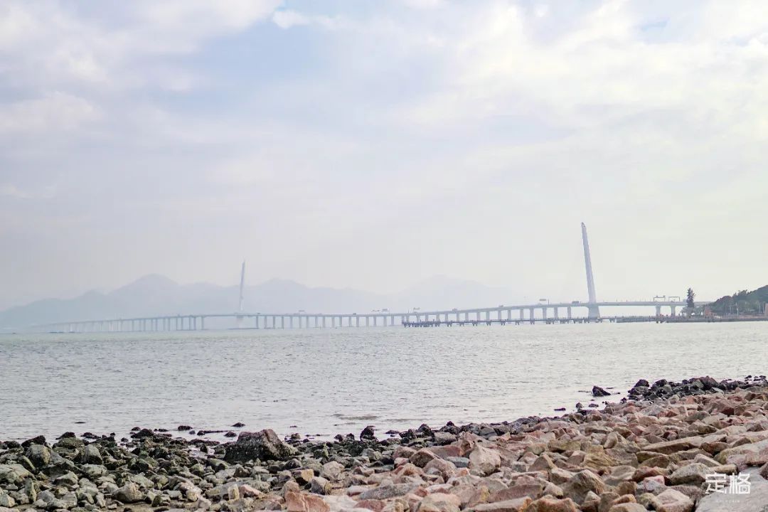 不输大小梅沙！深圳这片海太惊艳