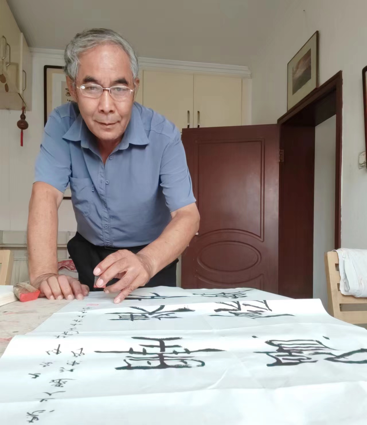 畅春斋主杨秀和图片,畅春斋主