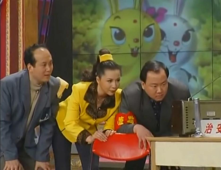 春晚说中国足球的小品,春晚调侃中国足球