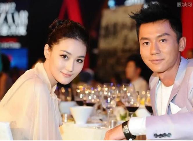 张馨予婚姻困境,张馨予与何捷结婚后宛如贤妻良母