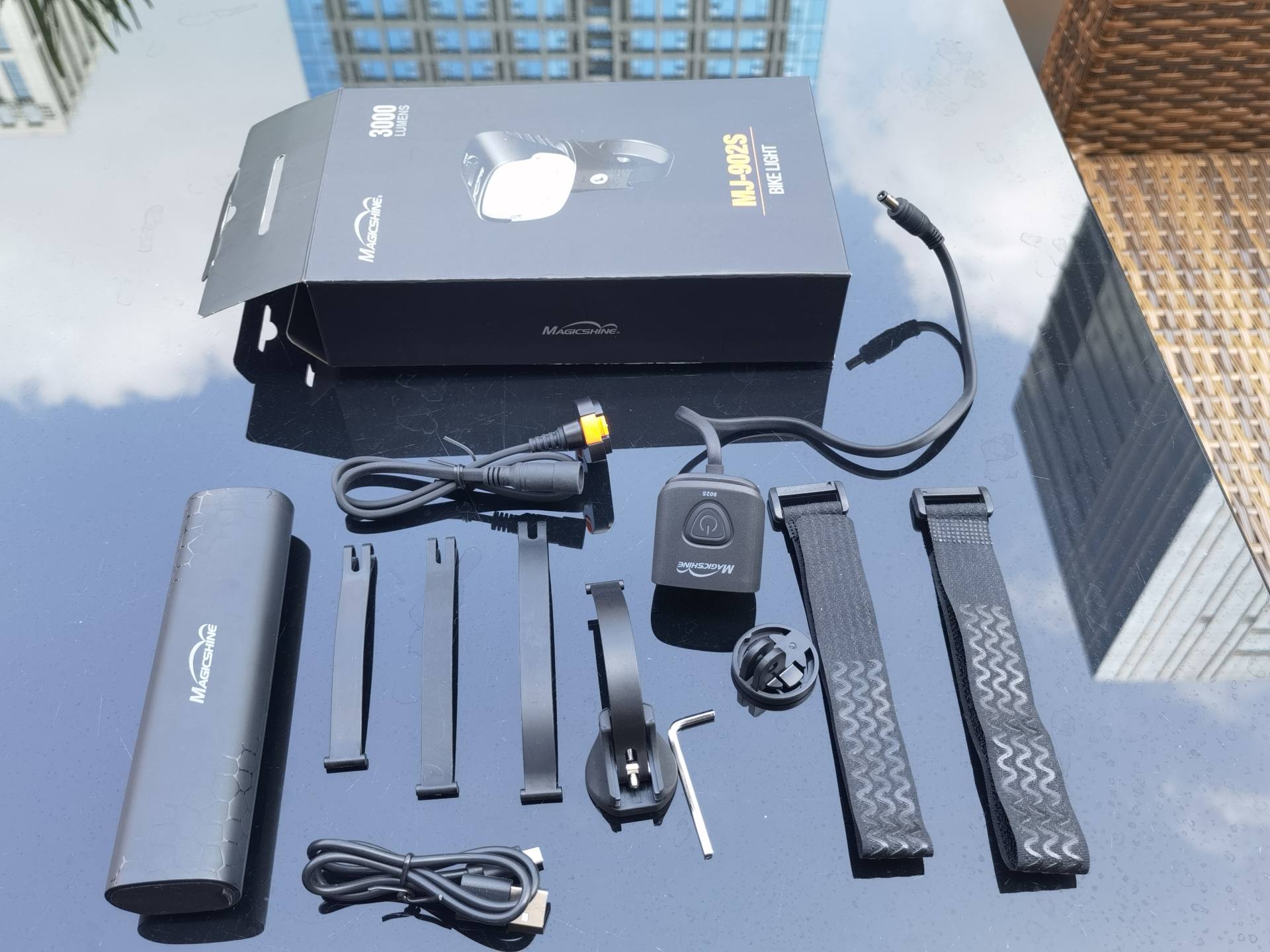 3000流明自行车夜骑灯,迈极炫rn3000与mj902s