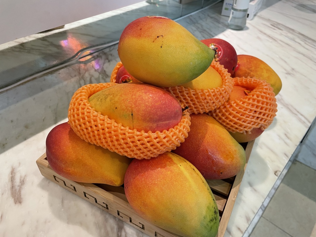 吃喝玩一体的天然温泉酒店,银河天然温泉洗浴和汗蒸