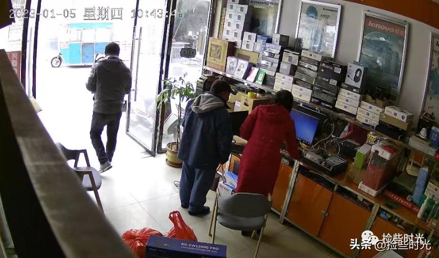 学霸都不看电视吗,学霸家里从来不看电视