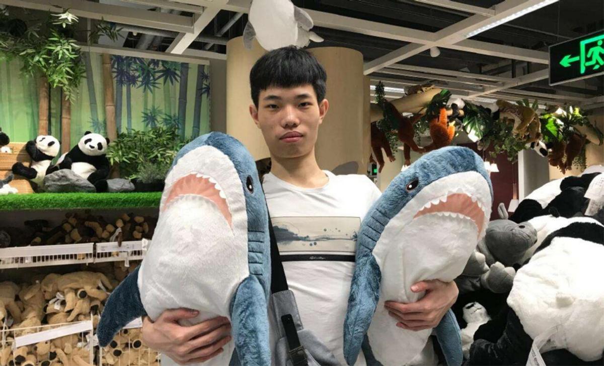 “吃鸡”雪山精英再次开售?鲨鱼双12带货引争议,老粉:出了必秒