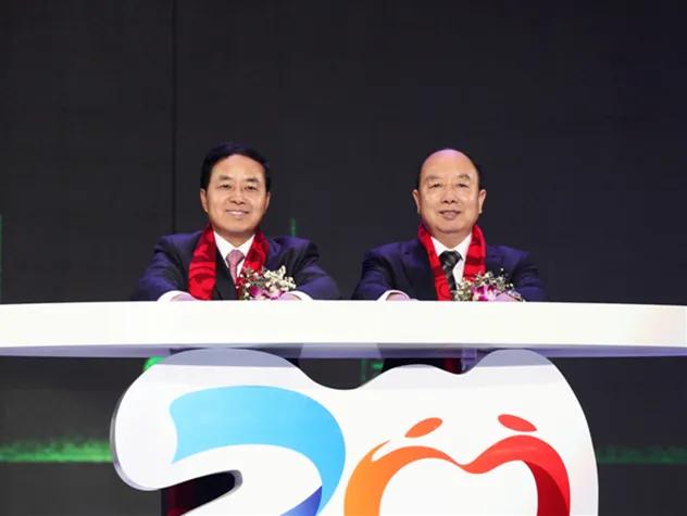 中国最牛的10个集团公司,中国最牛富豪兄弟