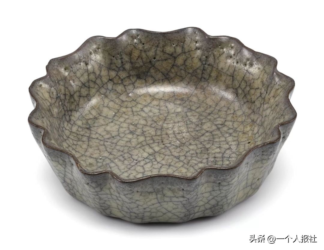 哥窑瓷器拍卖成交价格,哥窑真品最高拍卖纪录