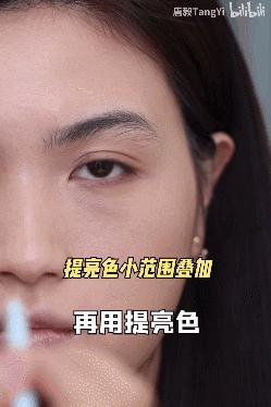 “素颜”和“化妆”穿同一件衣服有什么区别？看完我惊呆了