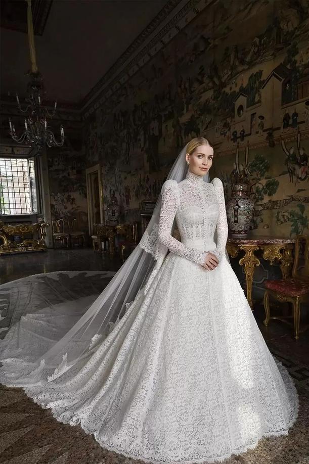 皇室婚纱造型大全,皇室婚纱变化