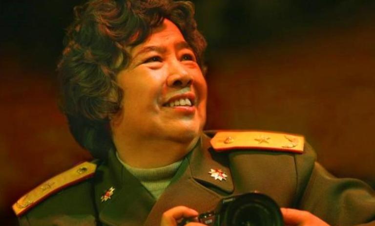 毛*东泽**劝毛岸青主动追求邵华，婚后，毛*东泽**给邵华写信：多读上邪