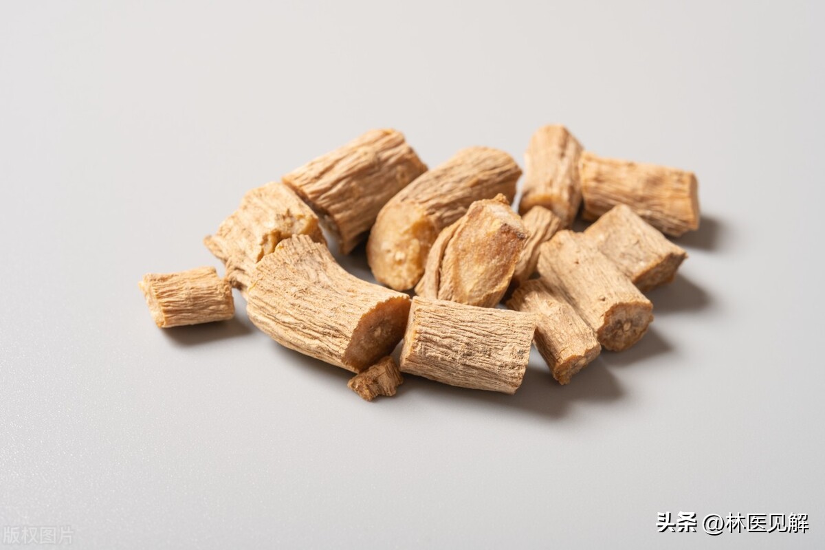 湿热下注肾气不足吃知柏地黄丸,知柏地黄丸配什么治湿热下注