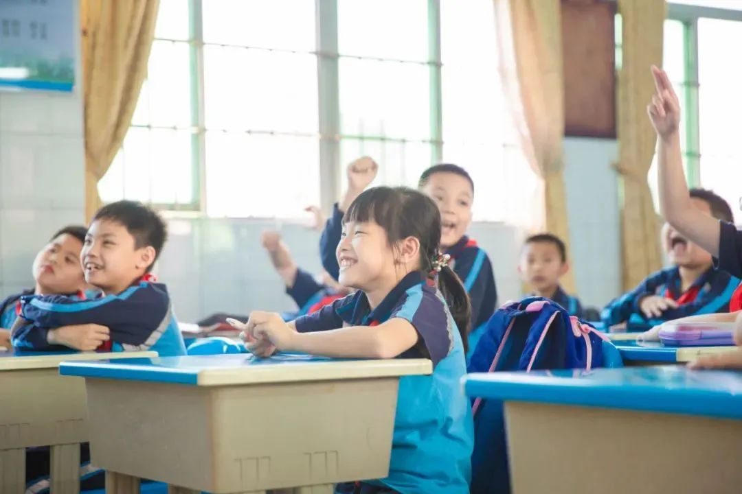 东莞市塘厦镇林村小学校园,东莞市塘厦镇林村小学