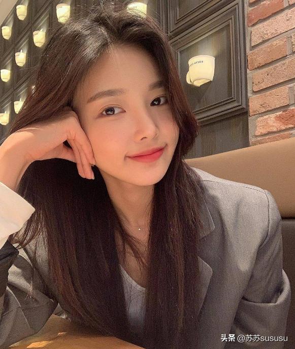 女孩子到底用多贵的护肤品,女人用很贵的护肤品真的有用嘛