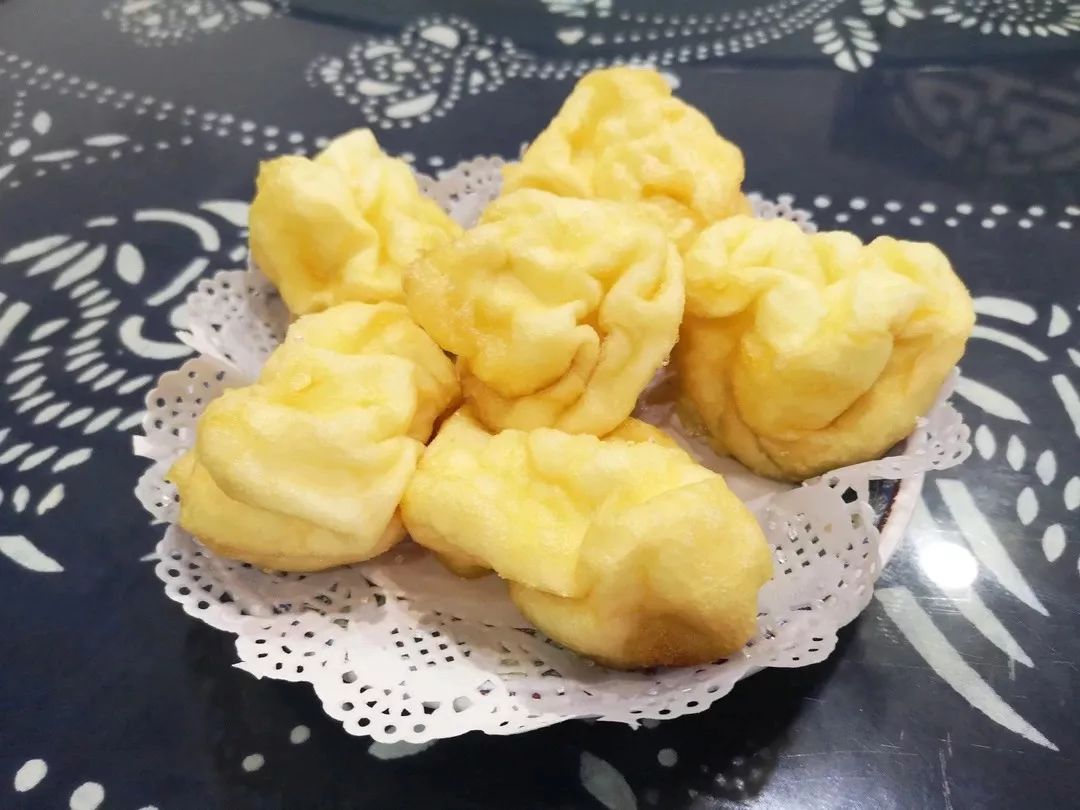 临海蛋清羊尾正宗做法教程,临海的小吃蛋清羊尾是怎么做成的