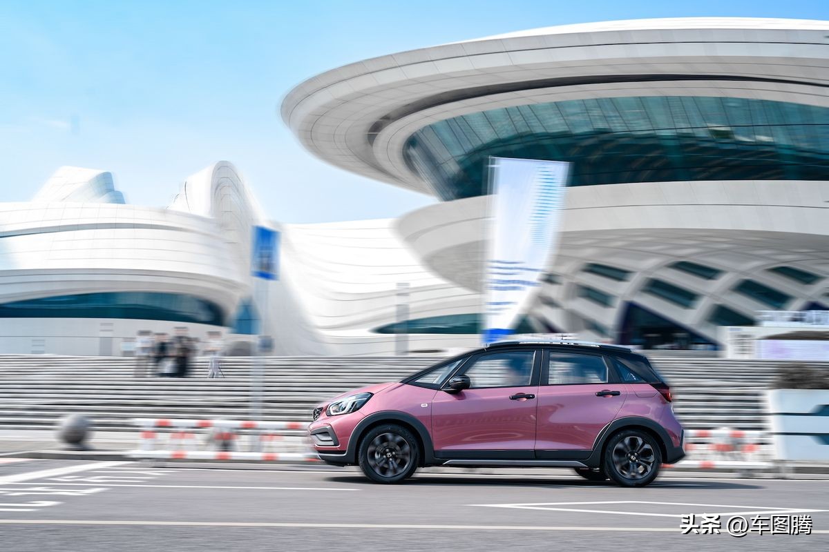 买二手飞度5还是买新飞度4,新飞度和老飞度对比