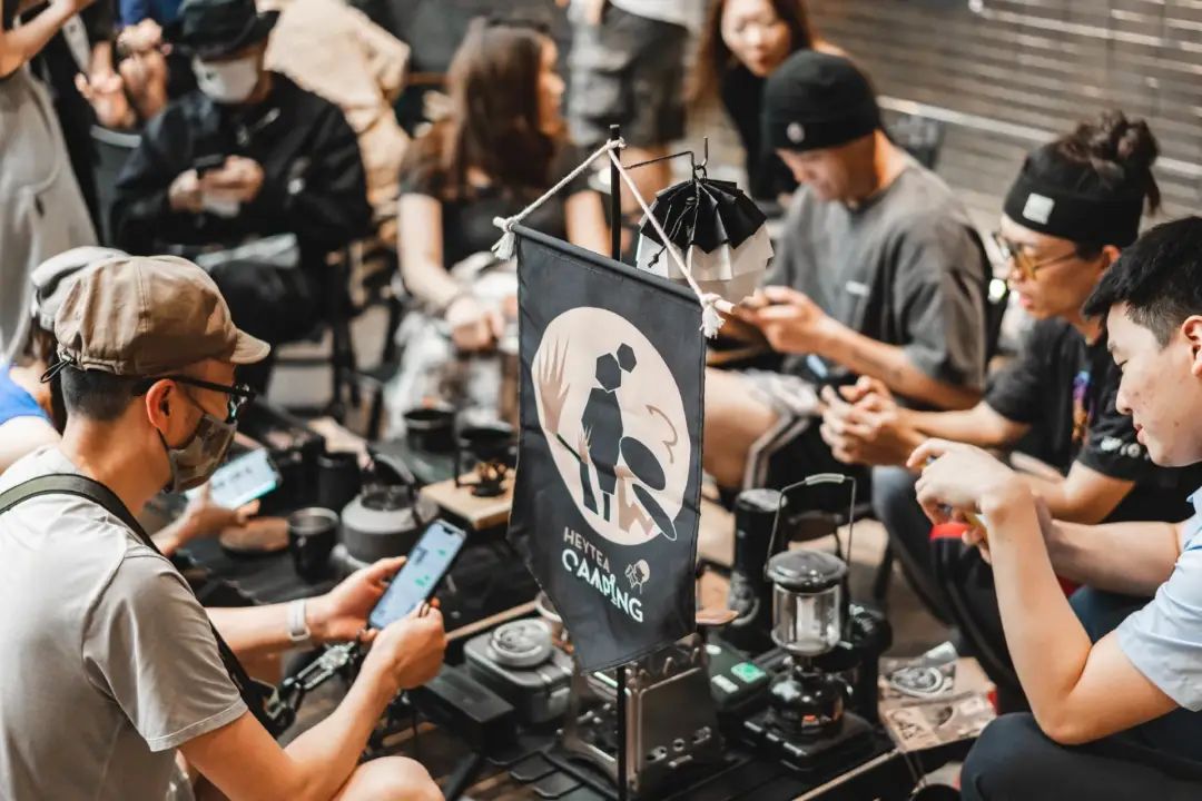 年轻人爱华为的手机,年轻人越来越爱国货的原因