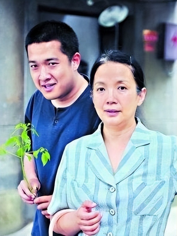 张丰毅谈和吕丽萍离婚的原因,张丰毅后悔与吕丽萍离婚吗